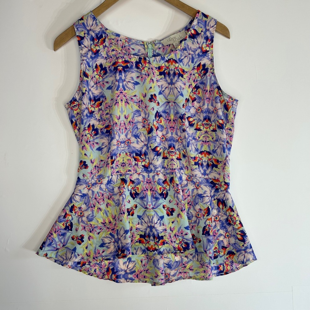 Olive & Oak Cottagecore Floral‎ Peplum Top M Abstract Boho Sleeveless Blouse